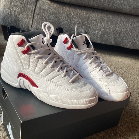 Air jordan 12 retro , cash or zelle ONLY better if you do pick up ! - Picture 2 of 2